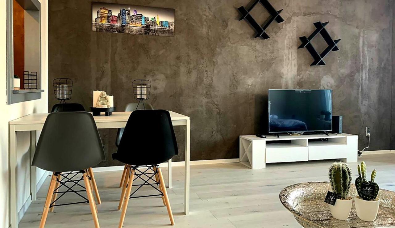 ✪ Beautiful Studio In Center With Amazing View ✪ City Airport City Airport Mannheim Exterior foto