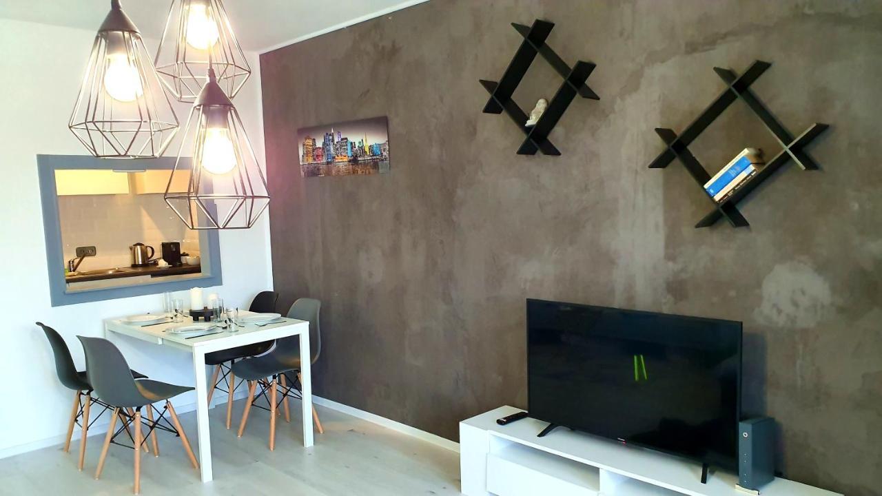 ✪ Beautiful Studio In Center With Amazing View ✪ City Airport City Airport Mannheim Exterior foto