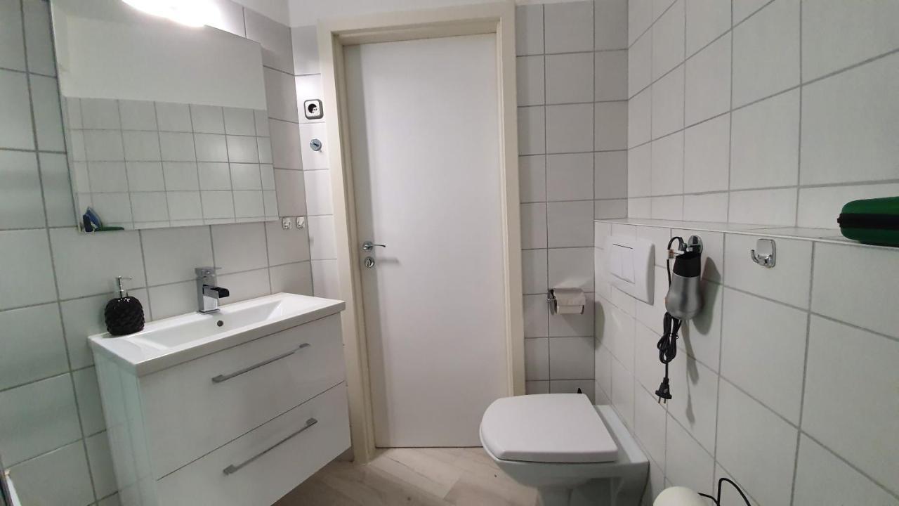 ✪ Beautiful Studio In Center With Amazing View ✪ City Airport City Airport Mannheim Exterior foto